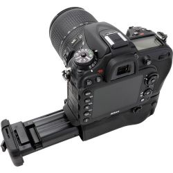 Precision BG-N11 Battery Grip for Nikon D7100 & D7200