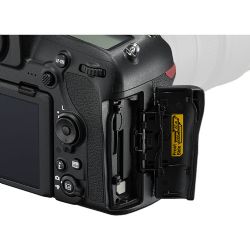 Nikon D850 Kit with AF-S 24-120mm VR Lens Digital SLR Cameras